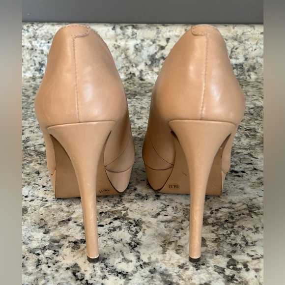 Jessica Simpson Nude Beige Tan Platform Heels Size 7 - Picture 6 of 8